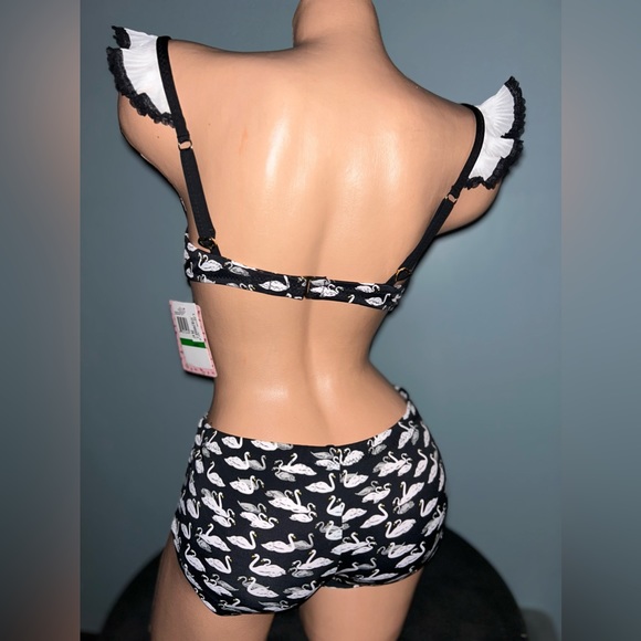 Betsey Johnson black white swan lake bikini swimsuit boy short ruffle dollbaby - Picture 6 of 8